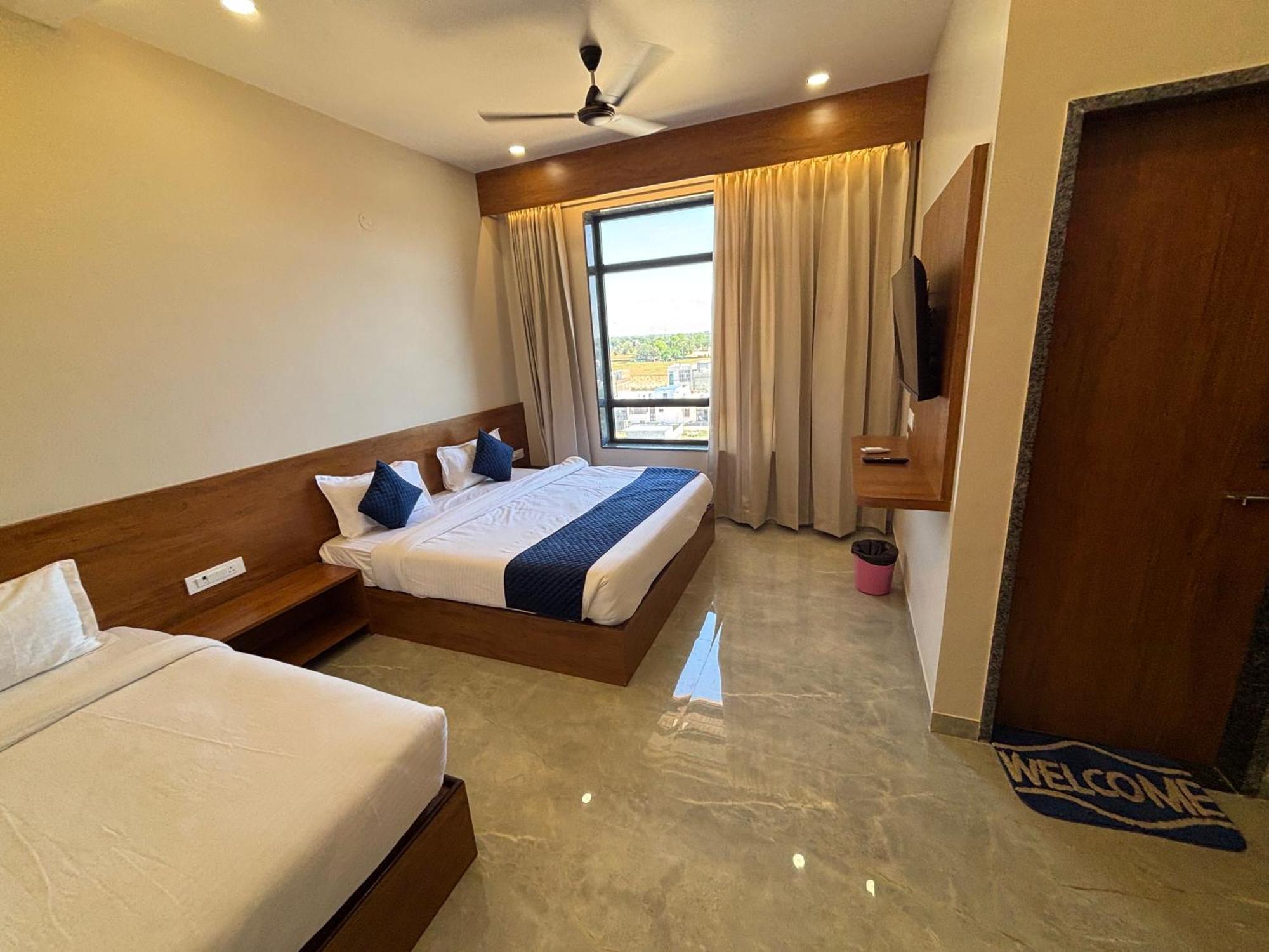 Hotel Sisodiya Palace Khātu Exterior foto
